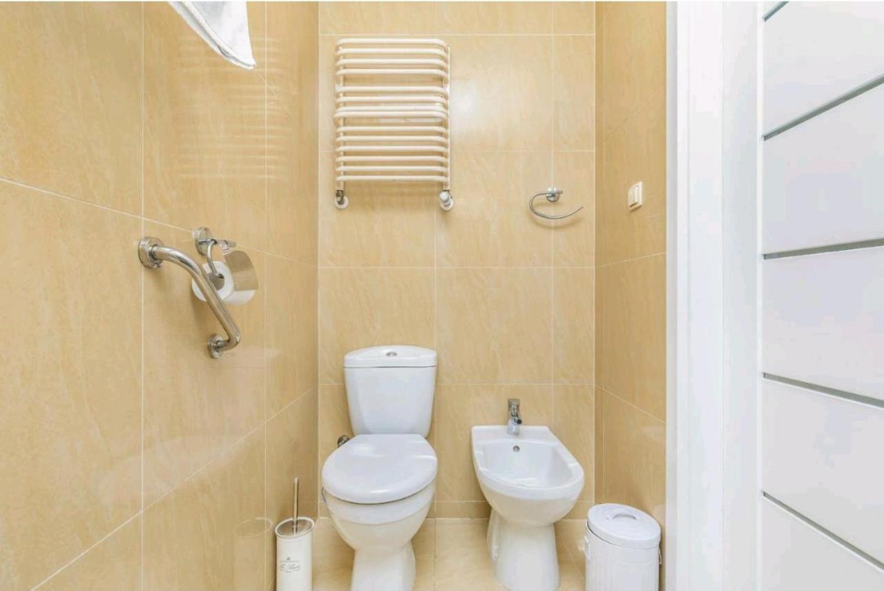 Flamingo ​Apartments โควอบเซก ภายนอก รูปภาพ